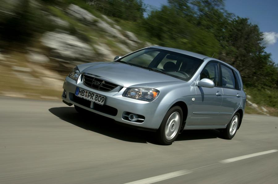  Kia Cerato Hatchback (LD) 2004 года  (WW) (фото 9 из 27)